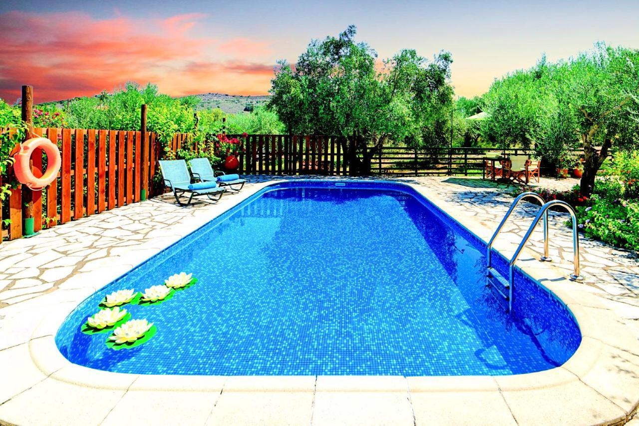 Sentido Villas Arménoi Exterior foto